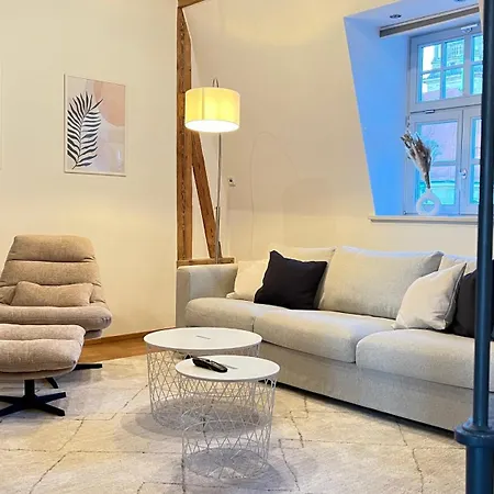 Ludwigshome Luxus - Zentral, 95Qm, Whirlpool, Balkon, Smart Tv Ludwigsburg Buitenkant foto
